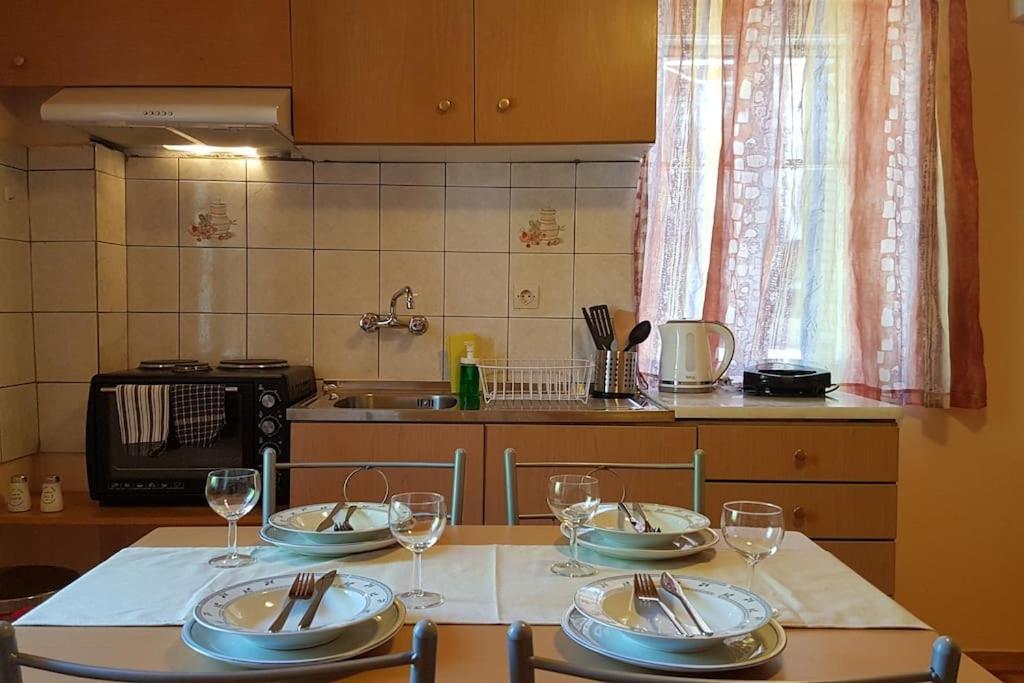 Karydia Apartments 4 Pers Lazaráta エクステリア 写真
